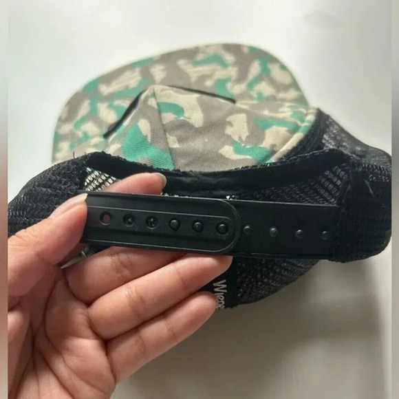 Wienerschnitzel Trucker Hat Wiener schnitzel Camo Vintage y2k Hat - Picture 7 of 8